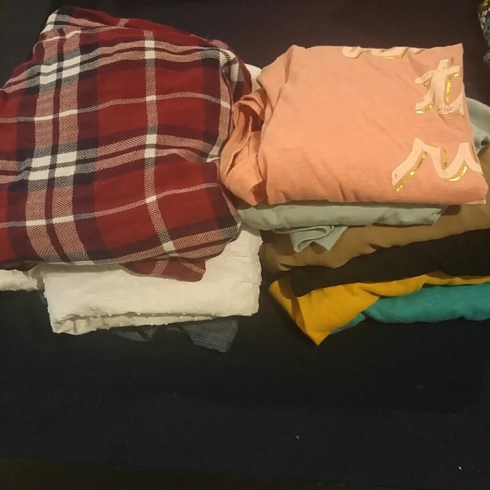 8 girls shirt bundle/individual pics!!!